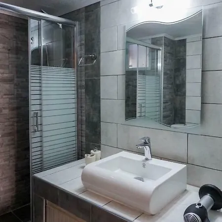 City's Center Lux. Apt. كافالا